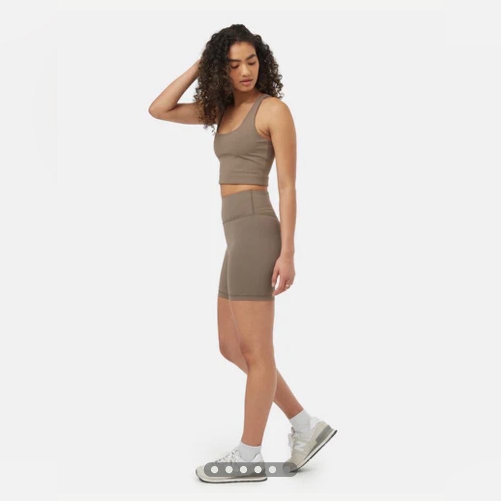 Tentree Inmotion womens biker shorts. Size small Women's High-Rise Biker Shorts.